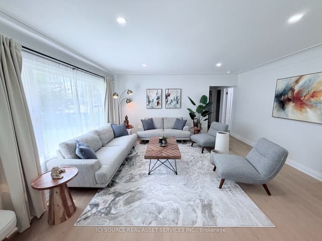 Detached at 10 Draper Drive, St. Catharines, ON L2N 2Y5