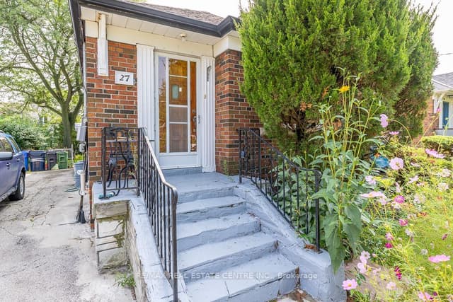 Detached at 27 Innismore Crescent, Toronto, ON M1R 1C8, Toronto E04