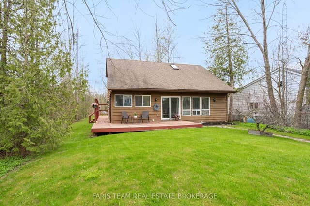 Detached at 2720 Ireton Street, Innisfil, ON L9S 2J2