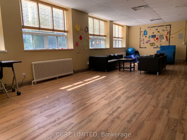 Office at 224 Merton Street, Toronto, ON M4S 1A1, Toronto C10