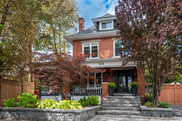 Detached at 283 Plains Road W, Burlington, ON L7T 1G1