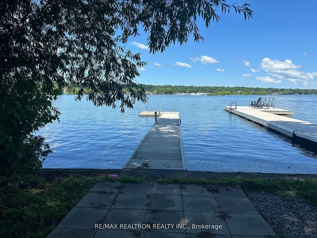 Detached at 172 Cedar Island Road, Orillia, ON L3V 1T1