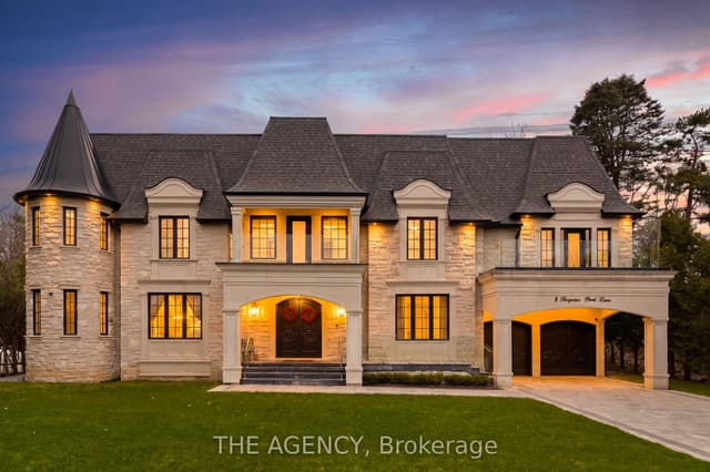 Detached at 8 Bayview Park Lane, Richmond Hill, ON L4E 3G1