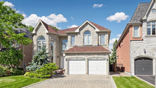 Detached at 12 Mackay Drive, Richmond Hill, ON L4C 6P1