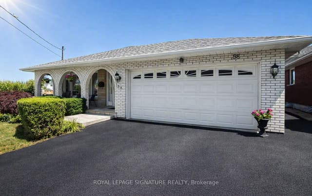 Detached at 58 Centennial Parkway S, Hamilton, ON L8G 2C5