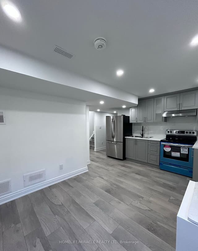 Detached at 172 Fandango Drive Bsmt, Brampton, ON L6X 0L6