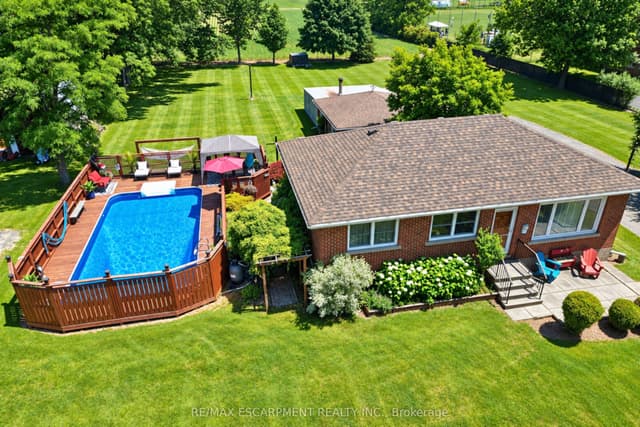 Detached at 1065 Woodburn Road, Hamilton, ON L0R 1P0