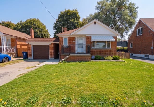 Detached at 1373 Pharmacy Avenue, Toronto, ON M1R 2J6, Toronto E04