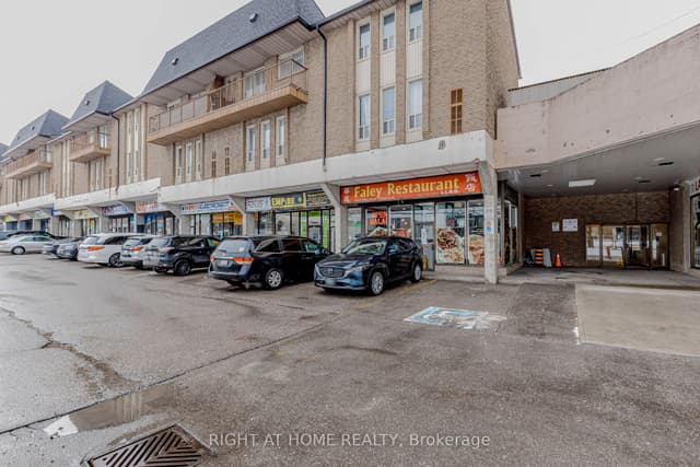 Condo Townhouse at 40 Rexdale Boulevard 3, Toronto, ON M9W 5Z3, Toronto W10