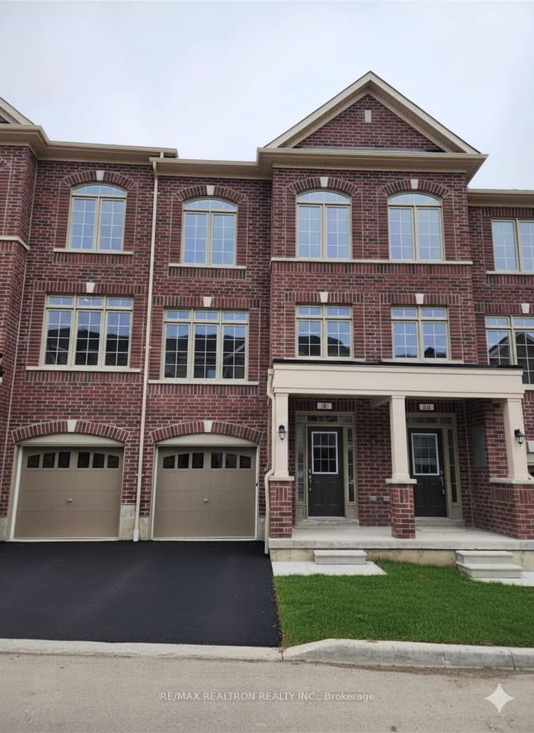 8 Royal Collection Way
