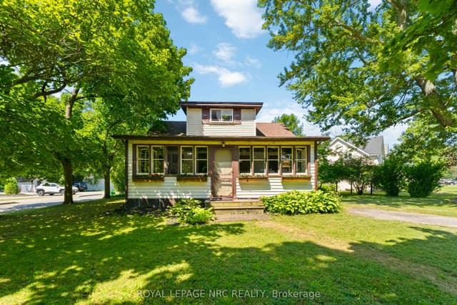 Detached at 295 Leask Avenue, Fort Erie, ON L2A 4L3