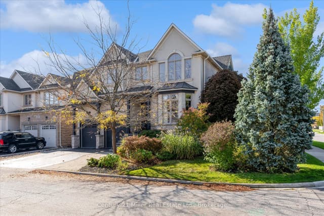 Detached at 2434 Taylorwood Drive, Oakville, ON L6H 0C8