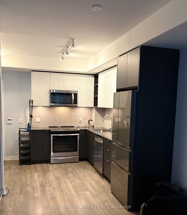 Condo Apartment at 100 Eagle Rock Way 418, Vaughan, ON L6A 5B9