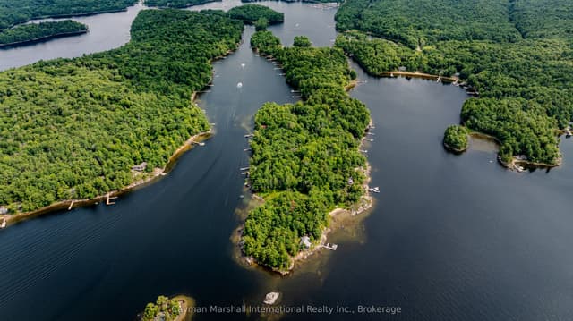 Detached at 35 B723 Island, The Archipelago, ON P2A 2X1