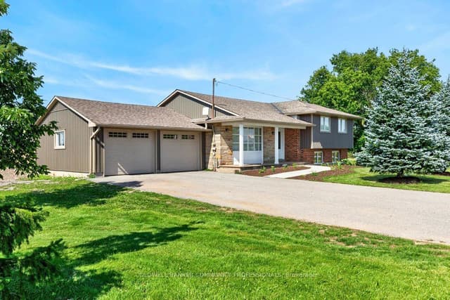 Detached at 6773 Smithville Road, Grimsby, ON L0R 2A0