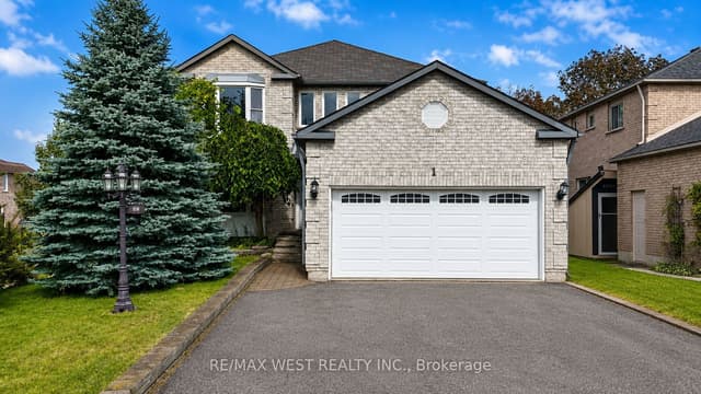 Detached at 1 Cardinal Street, Barrie, ON L4M 6C8