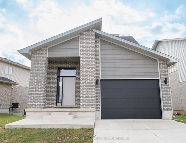 Detached at 2084 Evans Boulevard, London South, ON N6M 0J6