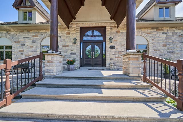Detached at 2733 Taunton Road, Clarington, ON L1C 7B1