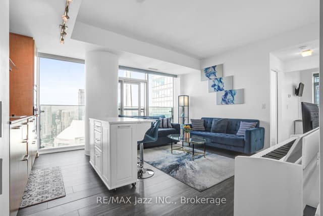 Condo Apartment at 14 York Street 3808, Toronto, ON M5J 0B1, Toronto C01