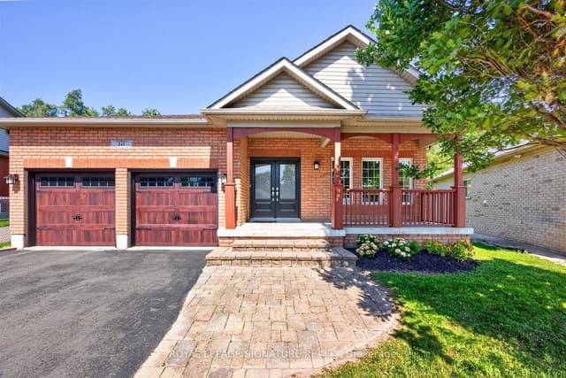 Detached at 10 Purt Court, Barrie, ON L4N 9K7