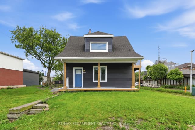 Detached at 410 Beach Boulevard, Hamilton, ON L8H 6W7