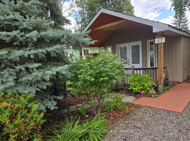 Detached at 47 68th Street, Wasaga Beach, ON L9Z 1T9