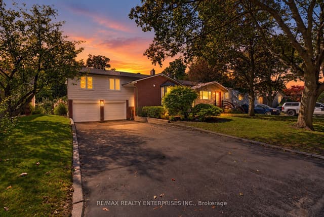 Detached at 174 Bayview Fairways Drive, Markham, ON L3T 2Y8