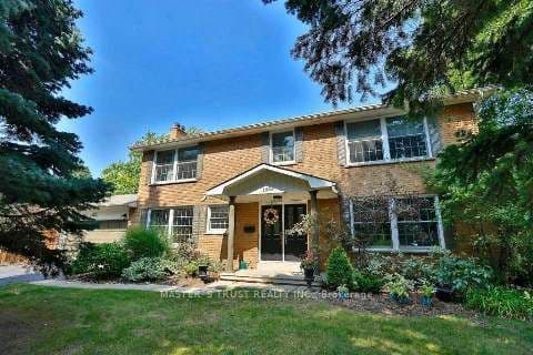 Detached at 1585 Crombie Road, Mississauga, ON L5J 4J1