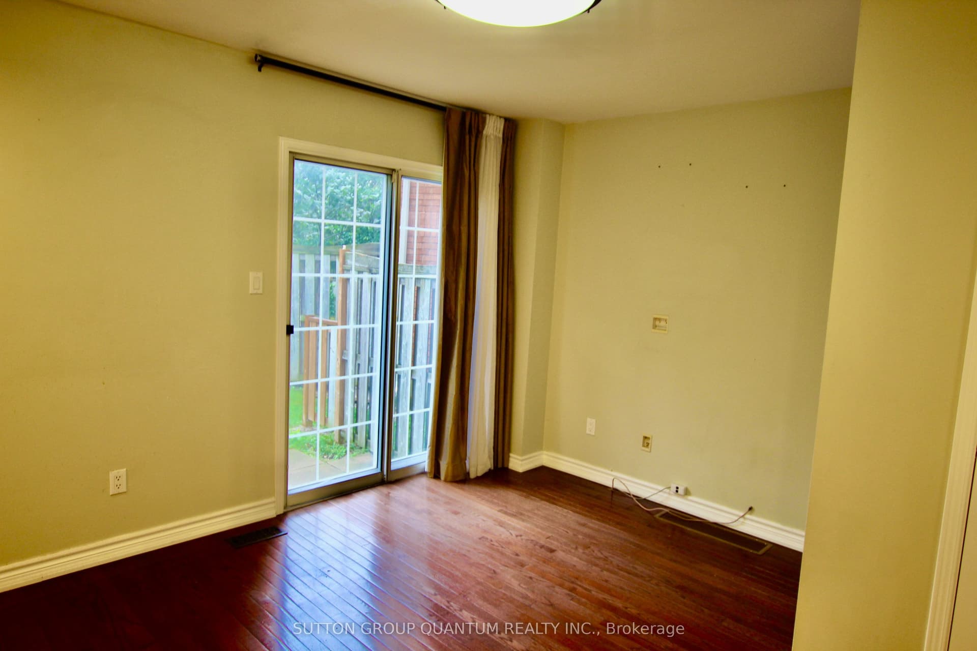 Suite 24, Unit 24 · 6950 Tenth Line Dr