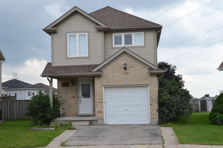 132 Henhoeffer Crescent