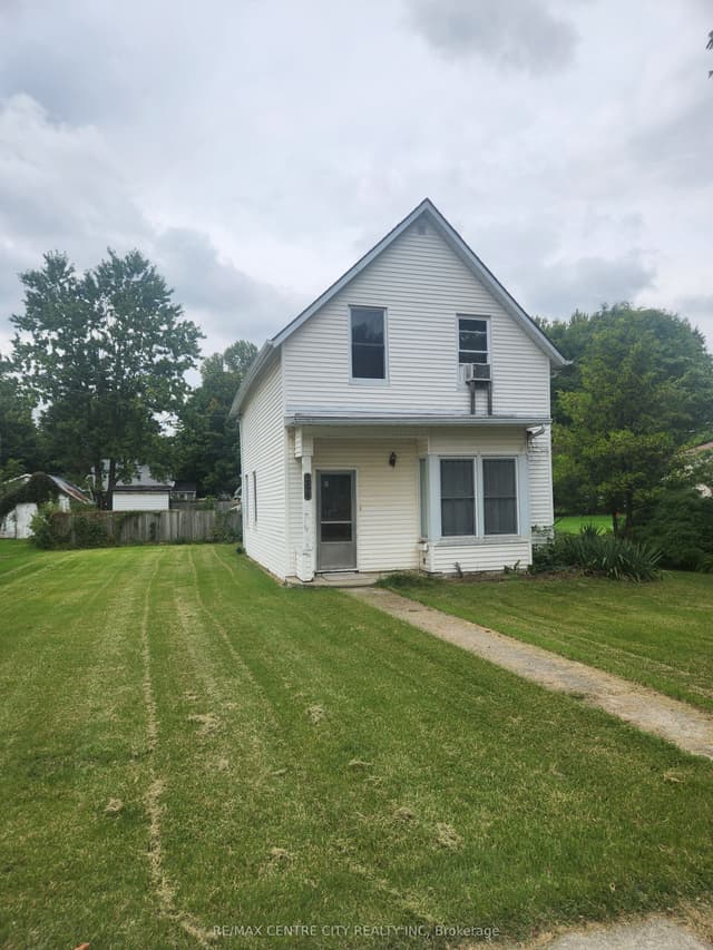 Detached at 244 Elm Street W, Chatham-Kent, ON N0P 1C0