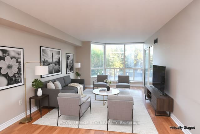 Condo Apartment at 175 Cedar Avenue 215, Richmond Hill, ON L4C 9V3