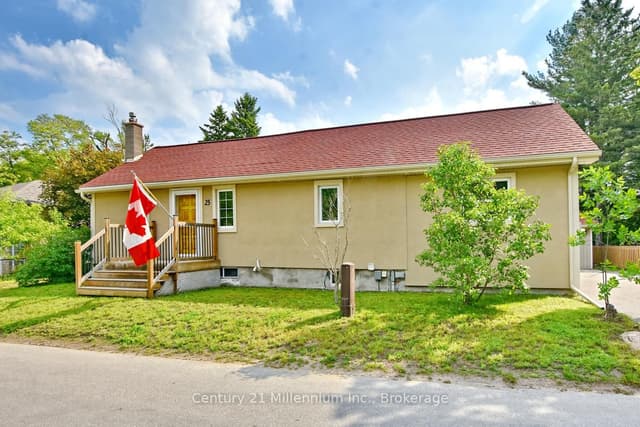 Detached at 25 Berkely Street, Wasaga Beach, ON L9Z 2N6