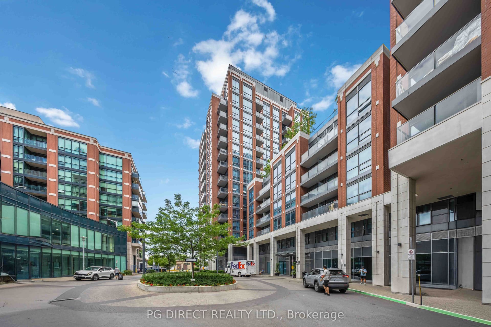Suite 363 · Floor 3, Unit 363 · 31 Tippett Rd