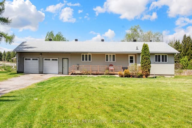 Detached at 2076 15th Side Road, New Tecumseth, ON L0G 1W0