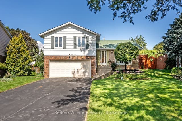 Detached at 2454 Woking Crescent, Mississauga, ON L5K 1Z7