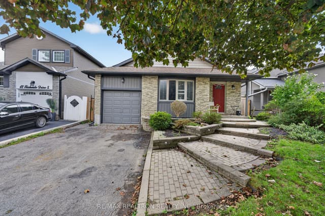 Detached at 10 Richvale Drive S Lower, Brampton, ON L6Z 1M4