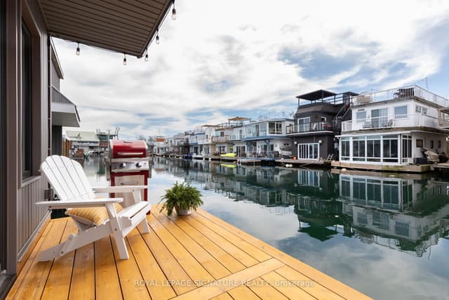 Common Element Condo at 7 Brimley Road S E65, Toronto, ON M1M 3W3, Toronto E08