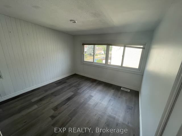 Detached at 81 Holmes Avenue, Hamilton, ON L8S 2K8