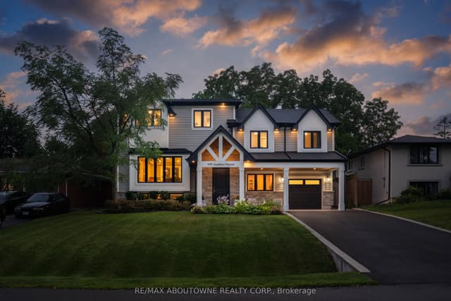 Detached at 438 Southland Crescent, Oakville, ON L6L 3N8