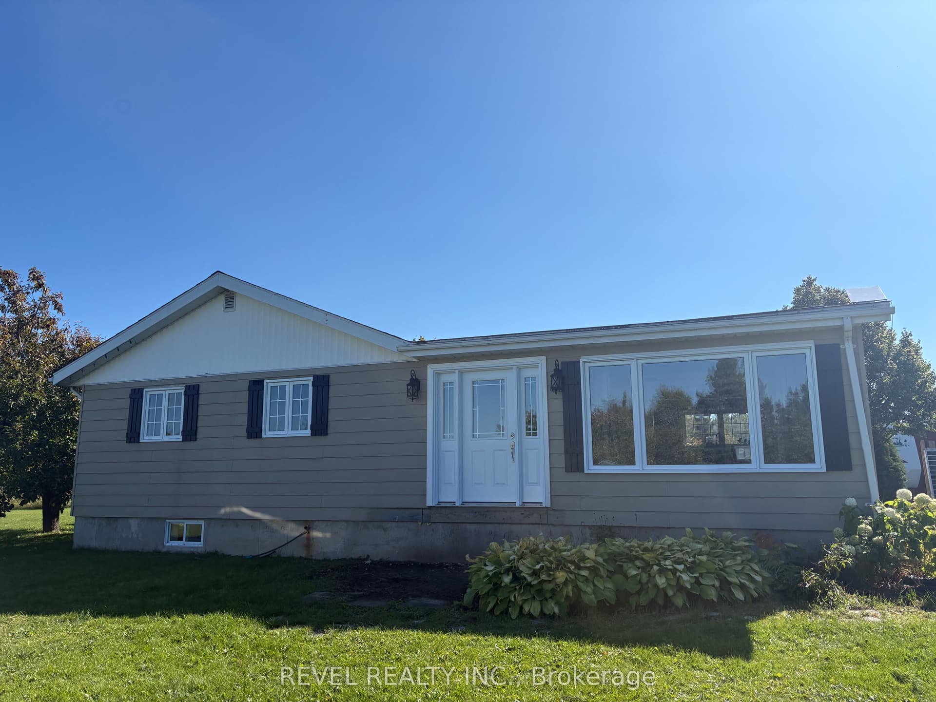1198 Nahma Rd