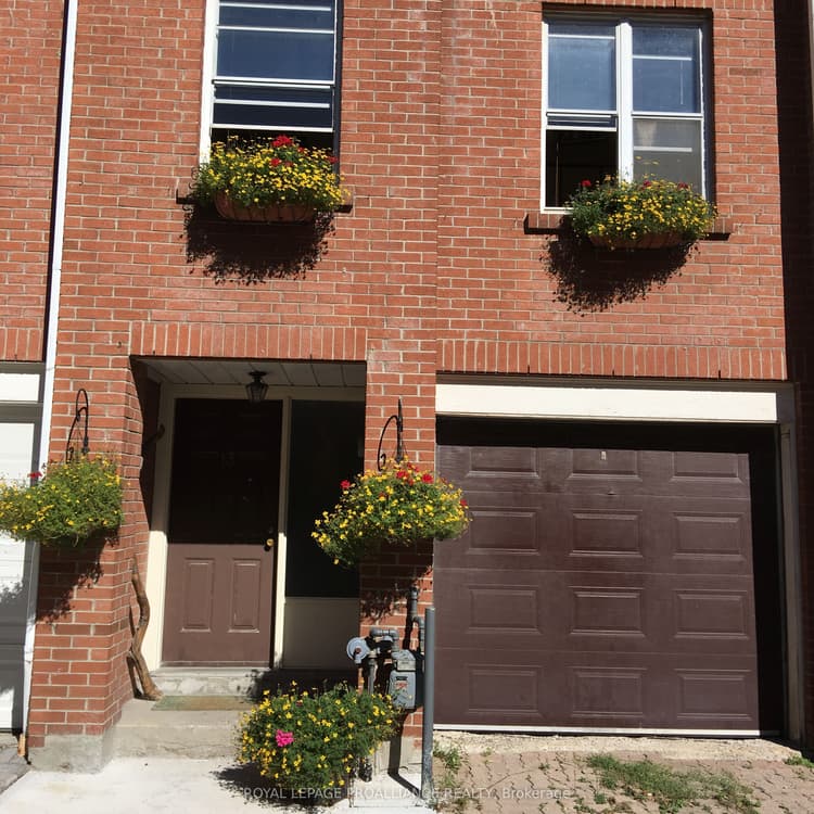 13 Portneuf Court