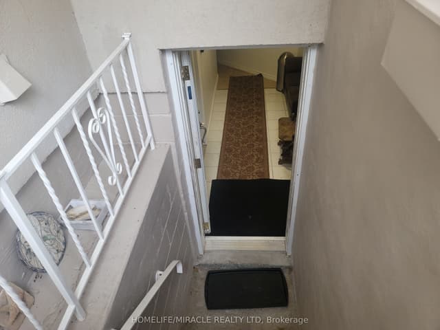 Detached at 1252 Hillhurst Road Basement, Oakville, ON L6J 1X4