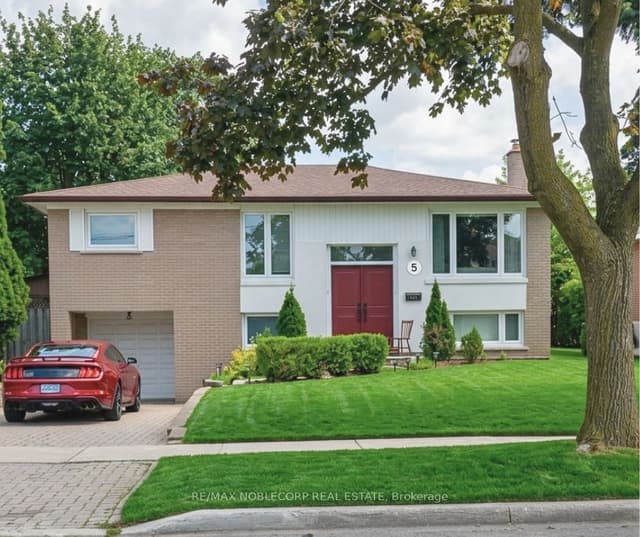Detached at 5 Conamore Crescent, Toronto, ON M3J 1H2, Toronto W05