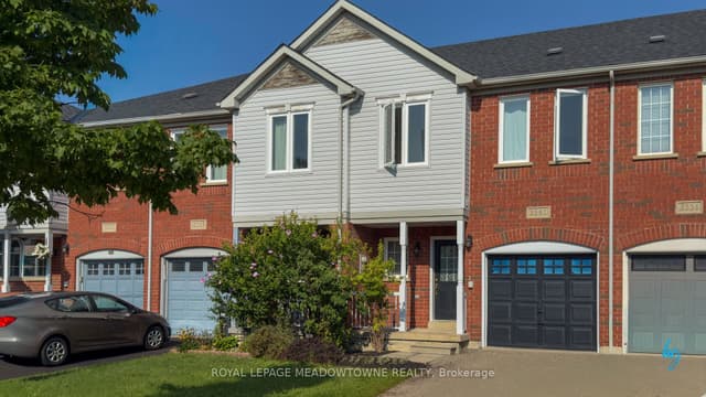 Att/Row/Townhouse at 3561 Southwick Street, Mississauga, ON L5M 7C4
