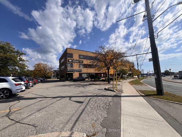 Office at 1 East Mall Crescent 2, Toronto, ON M9B 6G8, Toronto W08