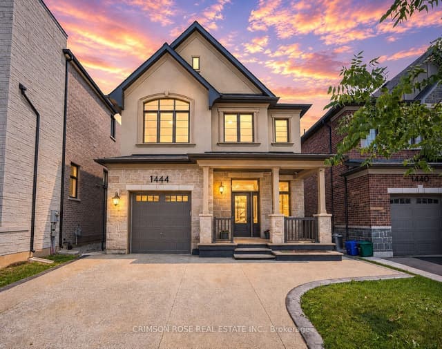 Detached at 1444 Varelas Passage, Oakville, ON L6H 3S3