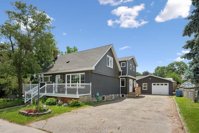 Detached at 8 Rosewood Avenue, Guelph, ON N1H 5Z9
