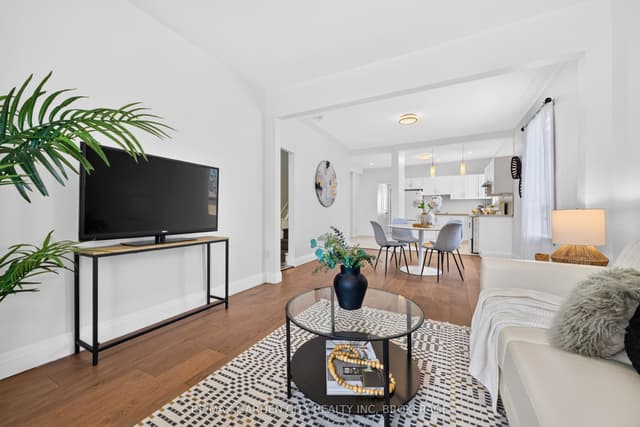 Detached at 75 Keith Street, Hamilton, ON L8L 3S2