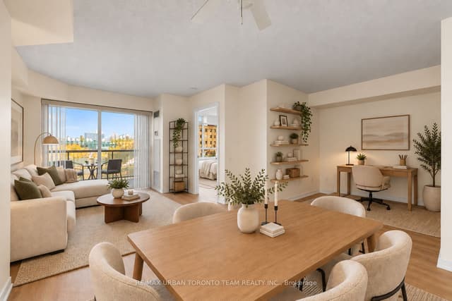 Condo Apartment at 140 Bathurst Street #505, Toronto, ON M5V 2R3, Toronto C01